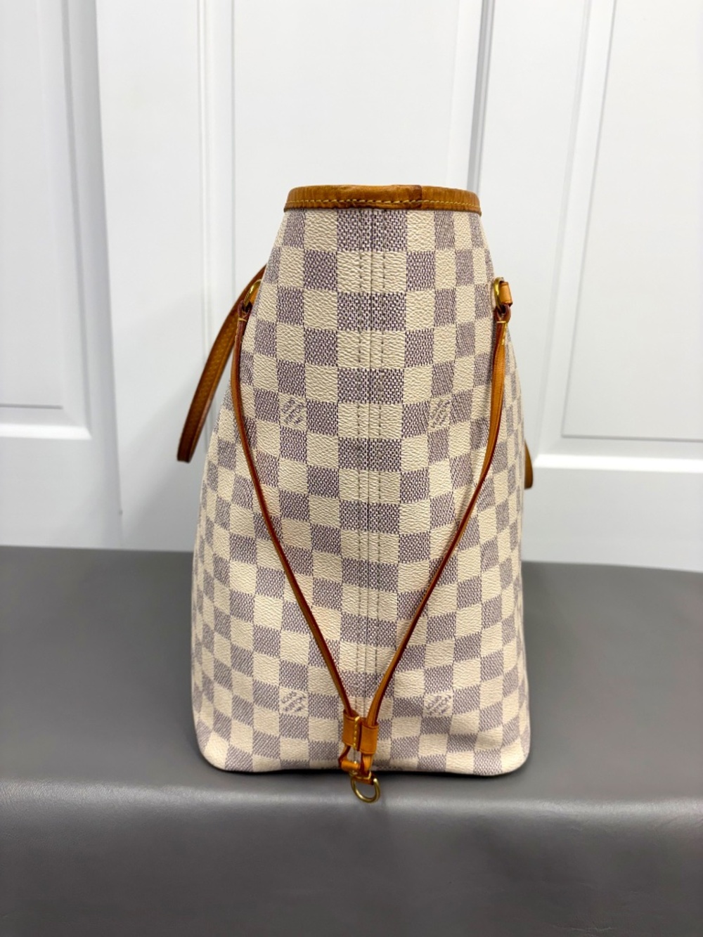 Louis Vuitton Neverfull GM Damier Azur with Pouch - Picture 7 of 15
